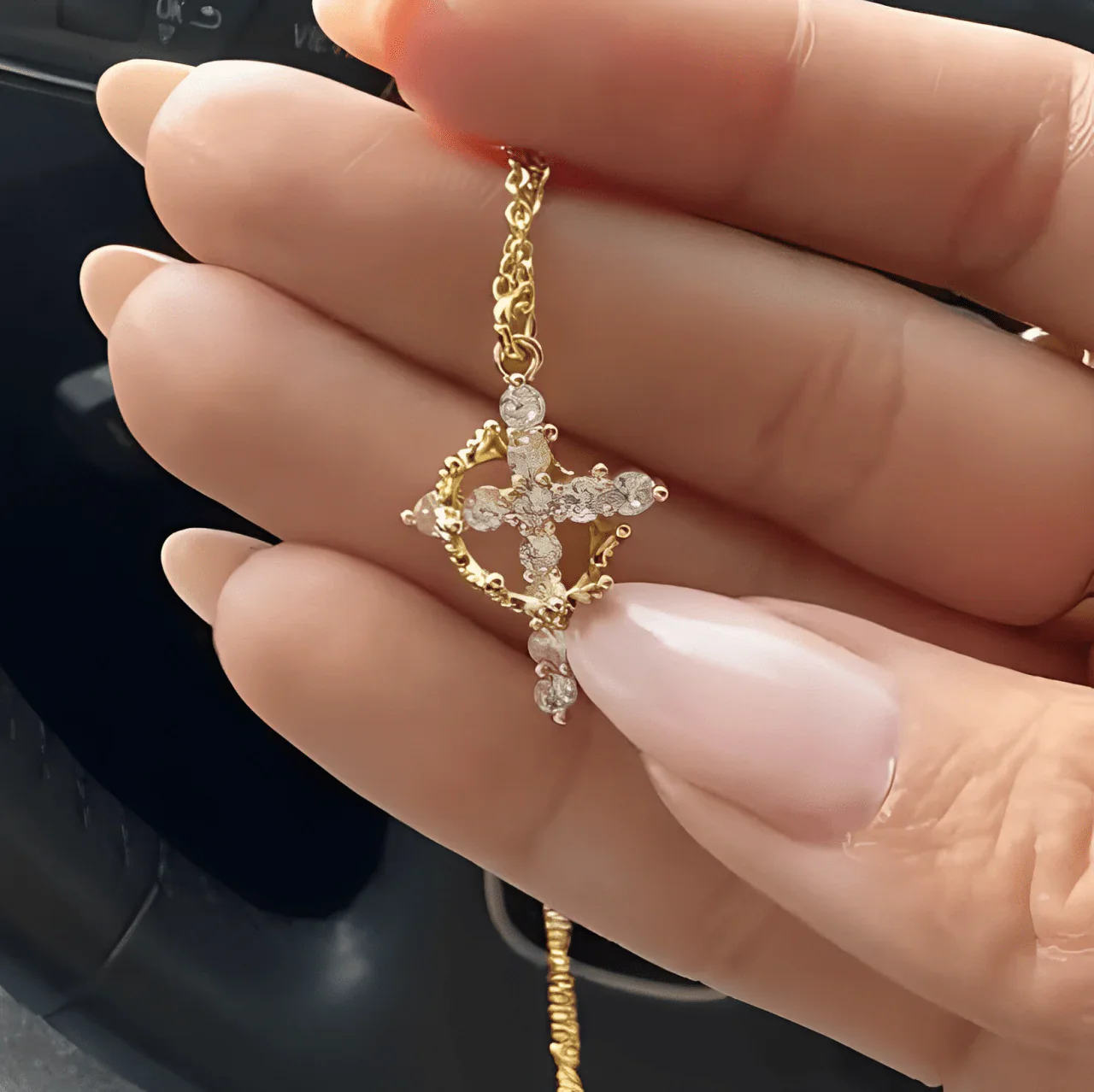 CRUZ DE CRISTAL - (COMPRE 1 E LEVE 2 OFERTA POR TEMPO LIMITADO)
